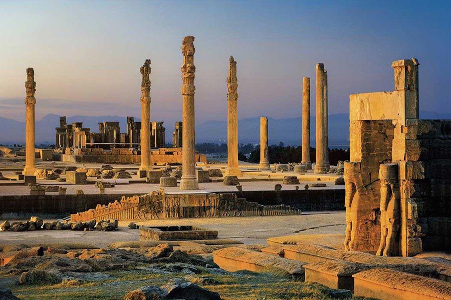 استفاده از عدد پی در ساخت تخت جمشید از شگفتی های ریاضی